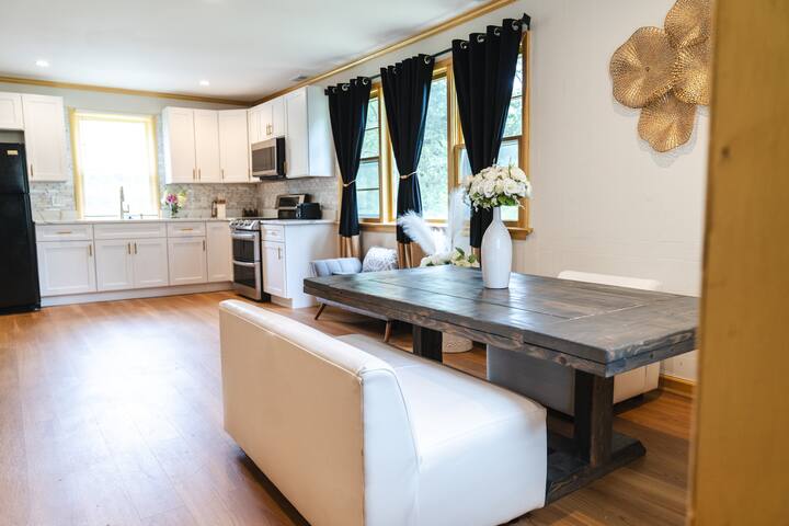 0ba3a807-2d88-4f7e-a6fc-344bdf7417fc