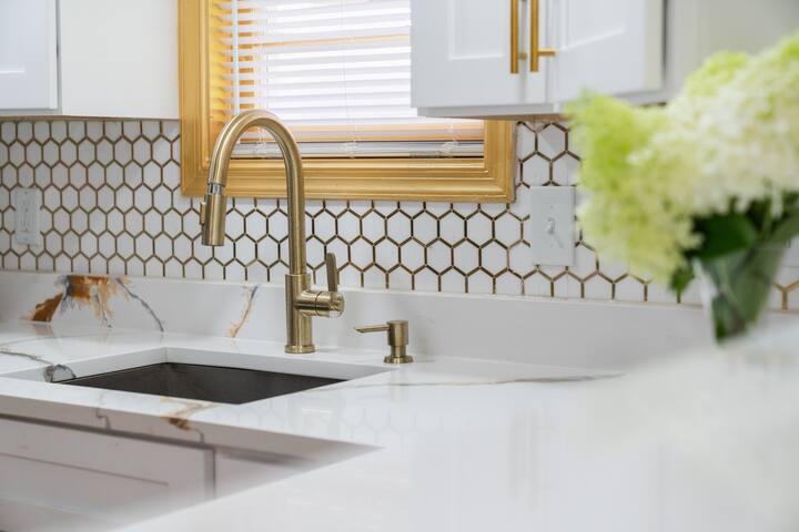 d2eaef84-d963-4fe6-a175-3cee416c2f10